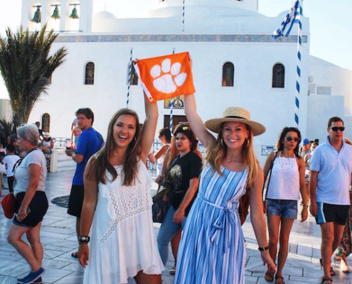 Greece: Emily Roudebush ’22 and Emma Smith ’22