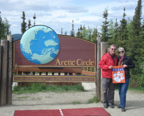 Alaska: Mike Barnhart ’72 and his wife, Alexa, visited the Arctic Circle.