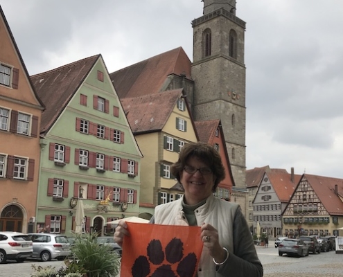 Germany: Robin Lynn Kirk ’78 and her husband, Bob, took a trip through Bavaria and snapped a shot with her Tiger Rag in Dinkelsbühl, Bayern, “a medieval Imperial City with marvelous history and architecture and fabulous people!”