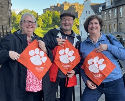 Amanda Folk ’86, Wally DesChamps ’86, M ’89 and Sandy Glotzbach DesChamps ’87, M ’89 represented the 1982¬–89 University Chorus and Mu Bets Psi, honorary music fraternity, in their tour of the United Kingdom to premiere Taylor Scott Davis’ composition “Magnificat” at London’s Southwark Cathedral. They also performed as guest choir at Greyfriars Kirk in Edinburgh.